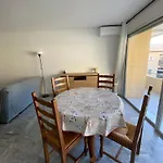 Appartement Frejus - T3 - 2 Chambres - 5 Personnes - Garage - Clim - Port A 300 M